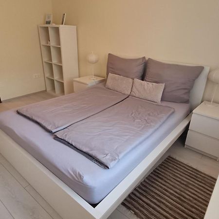 Newisland Family Apartman Sarvar Exterior photo
