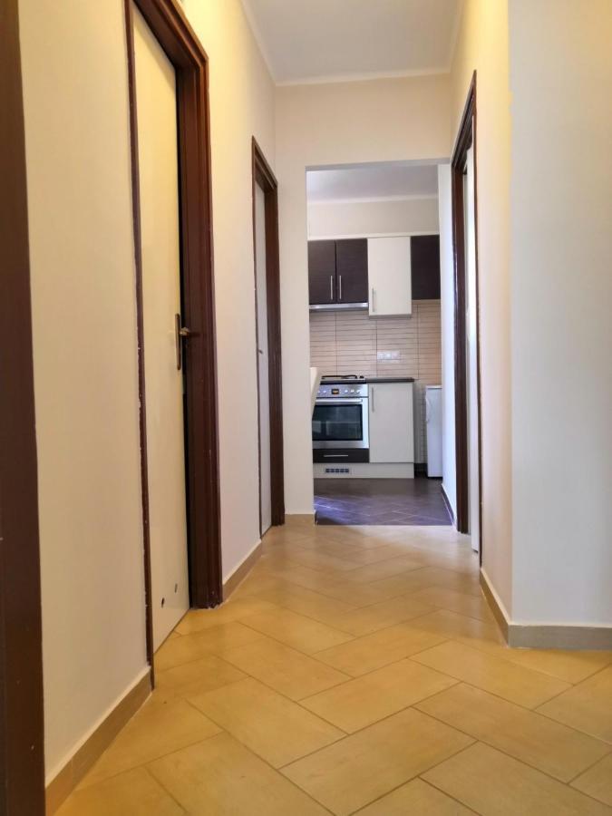 Newisland Family Apartman Sarvar Exterior photo