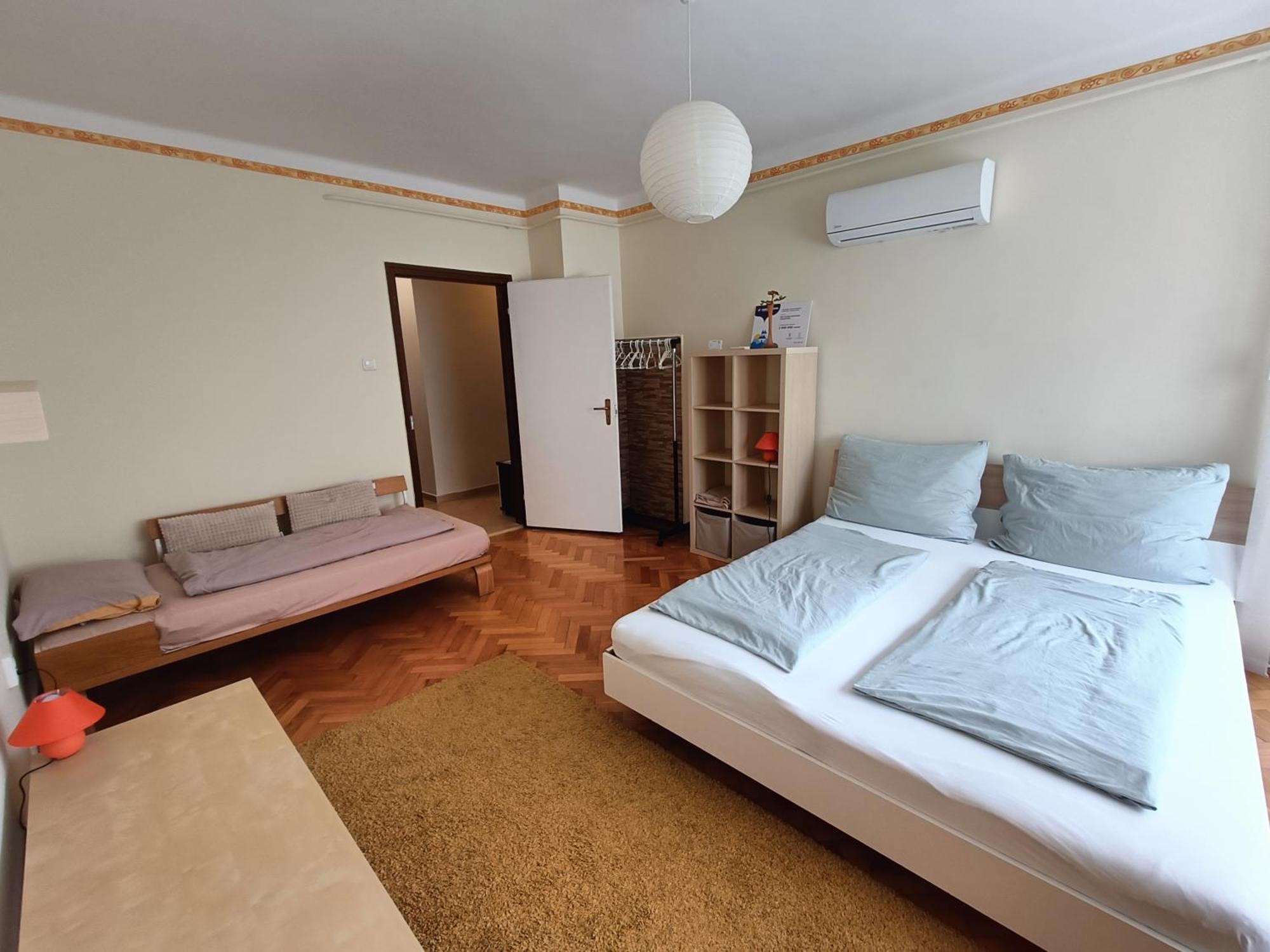 Newisland Family Apartman Sarvar Exterior photo