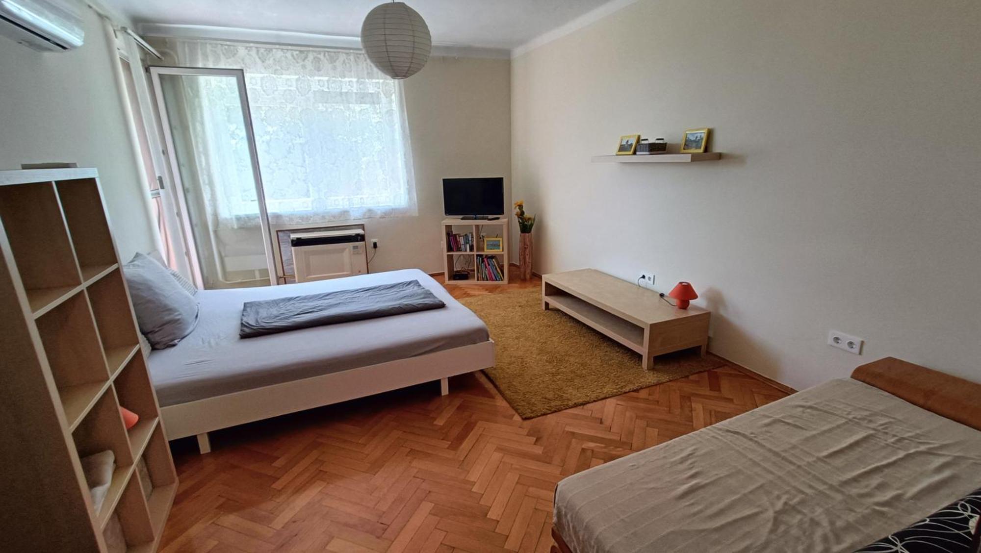 Newisland Family Apartman Sarvar Exterior photo
